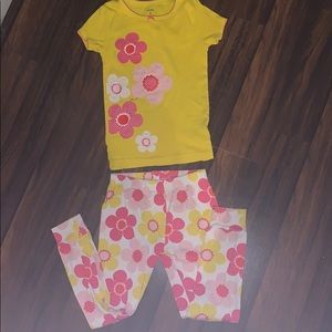 Carter’s pajama set